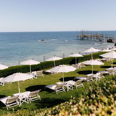 Baia Delphis Resort Васто Екстериор снимка