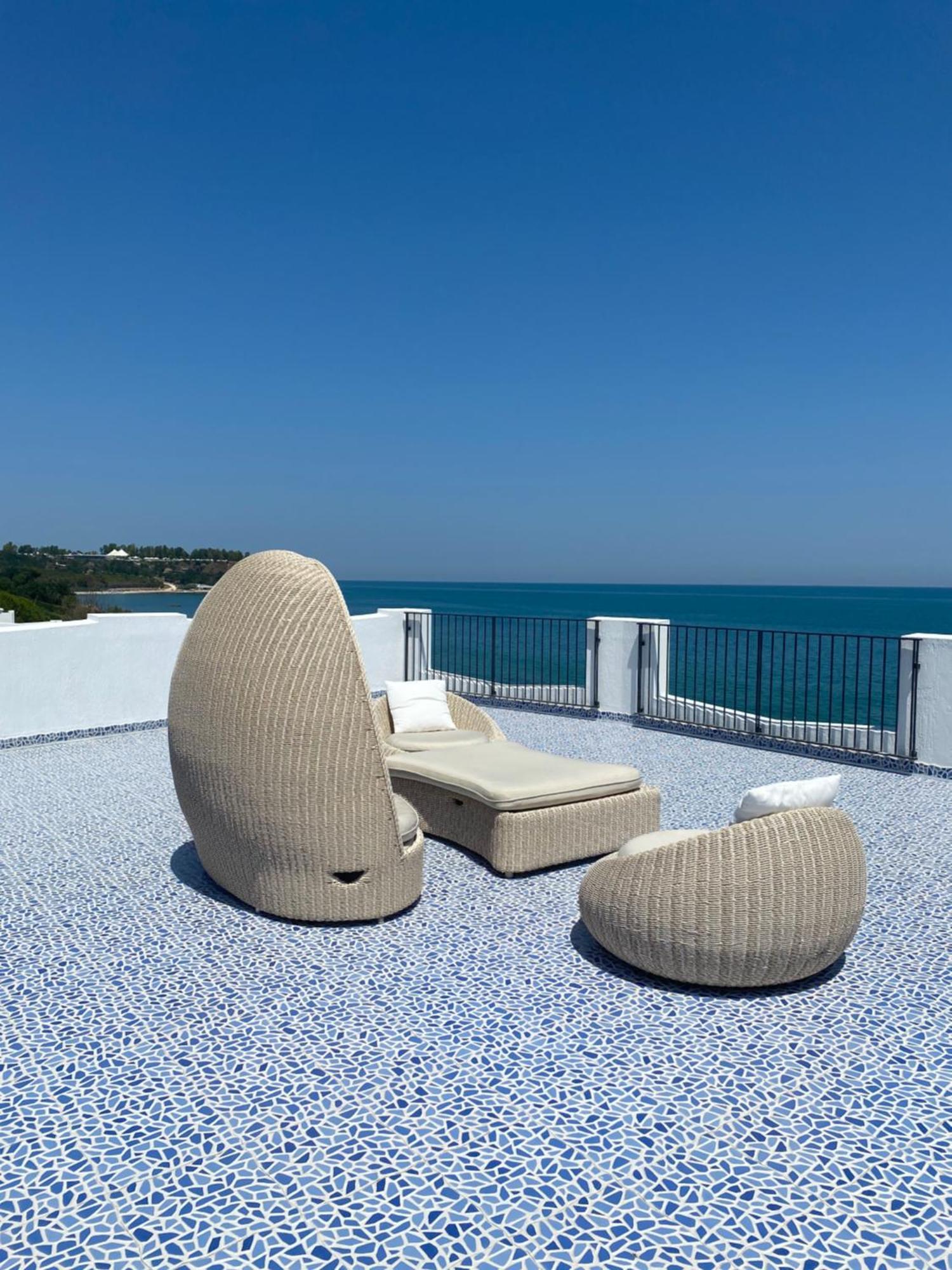 Baia Delphis Resort Васто Екстериор снимка