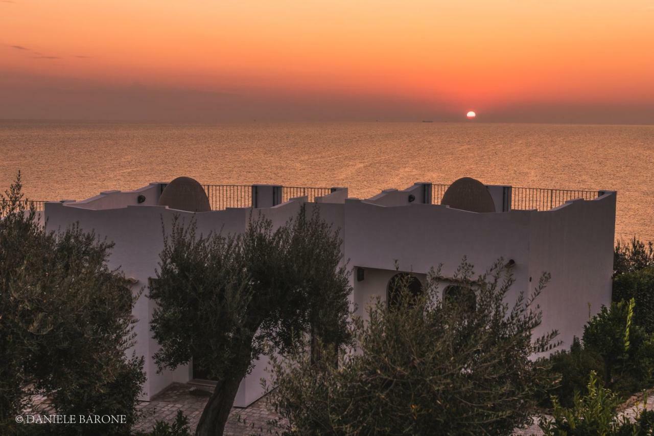 Baia Delphis Resort Васто Екстериор снимка